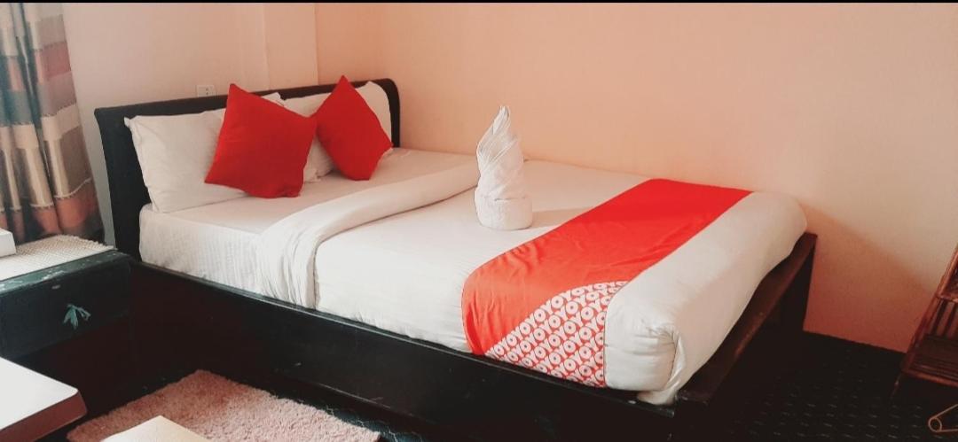 Hotel Lake N Yeti Pokhara Zimmer foto